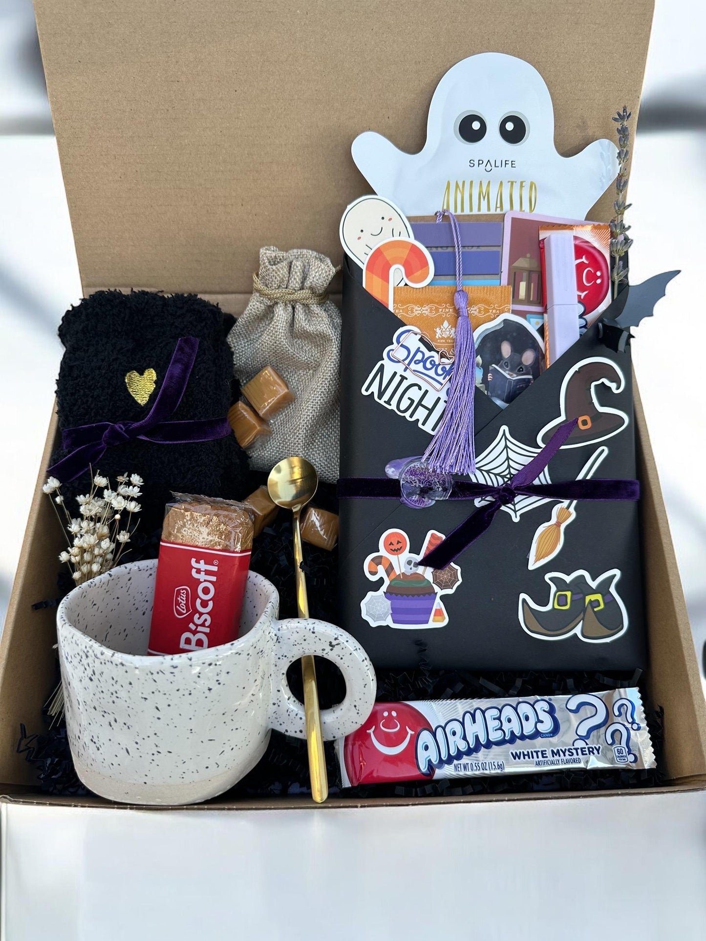 Halloween Blind Date with a Book Box Gift Box Mystery Gift for Book Lover Gift Book Gift Birthday Gift for Her Bookworm Gift
